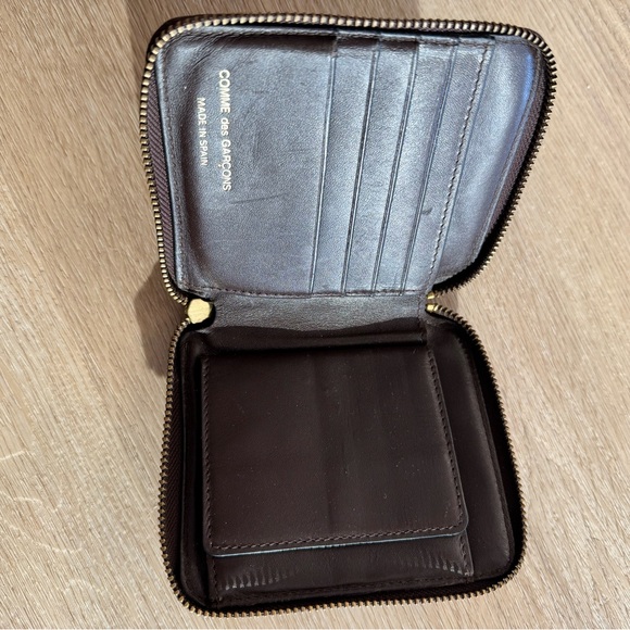 Comme Des Garcons wallet zip around leather wallet - Picture 2 of 3
